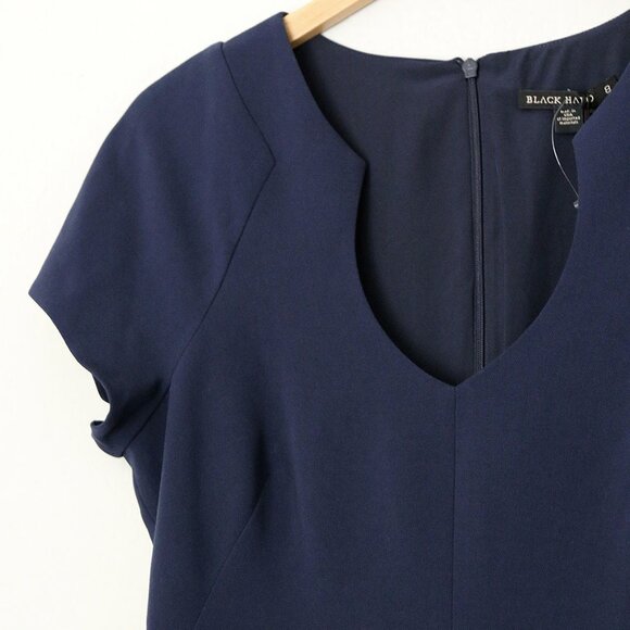 Black Halo Gypsy Rose Jumpsuit Size 8 Short Sleeve V Neck Classic Slit Hem $390 - Picture 12 of 16